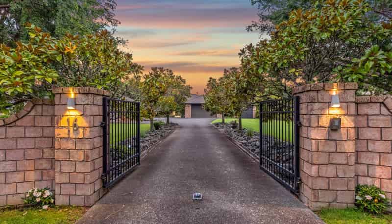 16 Lynwood Grove, Dairy Flat