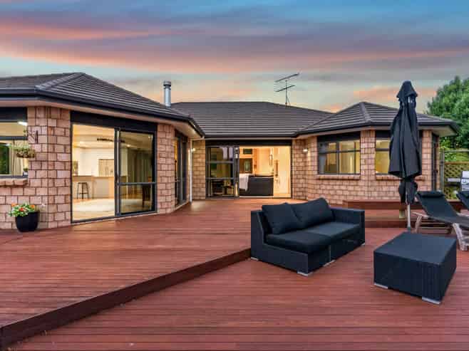 16 Lynwood Grove, Dairy Flat