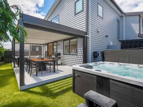 42 Myland Drive, Hobsonville