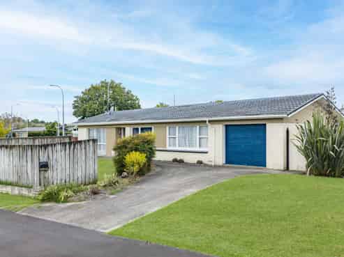 1 Hazelwood Avenue, Dinsdale
