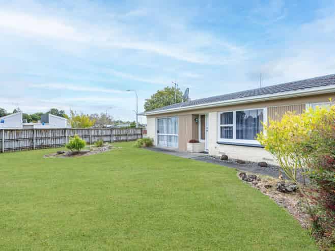 1 Hazelwood Avenue, Dinsdale