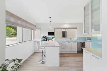 10 Cadiz Lane, Mount Pleasant