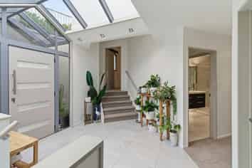 10 Cadiz Lane, Mount Pleasant