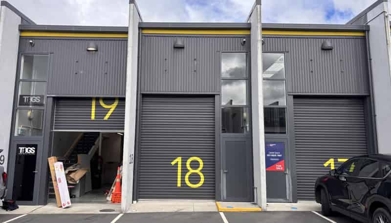 18/11 Northside Drive, Whenuapai