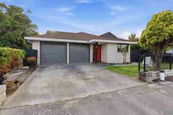 16 Fernbrook Place, Saint Albans