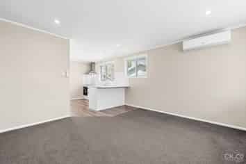 1/12 Poplar Grove, Ebdentown