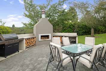 270 Chain Hills Road, Fairfield