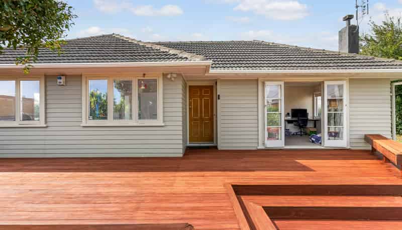 3 Brookfield Road, Te Atatu Peninsula