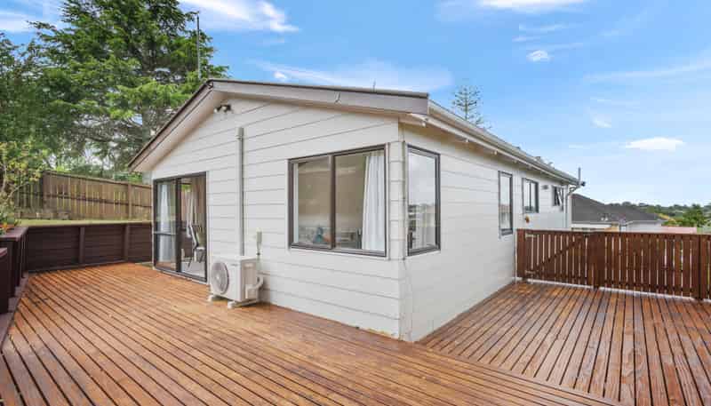 1/23 Stottholm Road, Titirangi