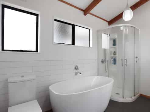 1/23 Stottholm Road, Titirangi