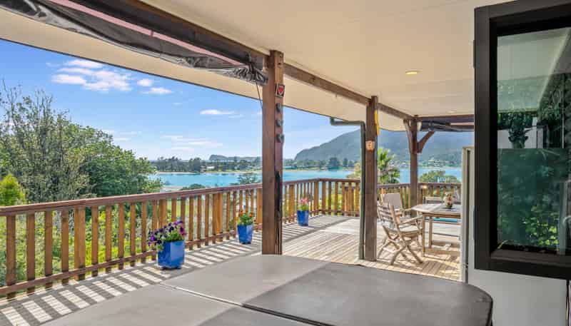 103 Main Road, Tairua