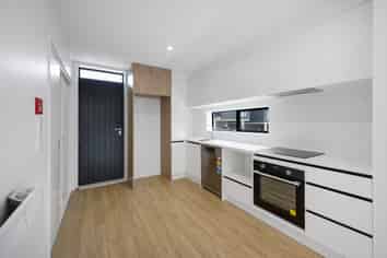 3/16 Treasure Lane, Te Atatu South