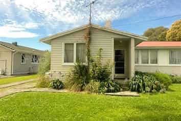 60 Daphne Street, Kaiti