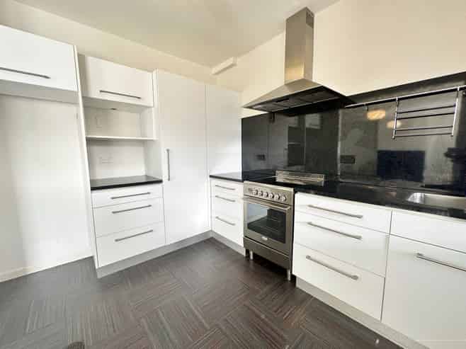 77 Kahu Rd, Fendalton