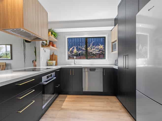 121 Bell Street, Judea