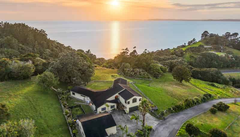 987 Hibiscus Coast Highway, Orewa