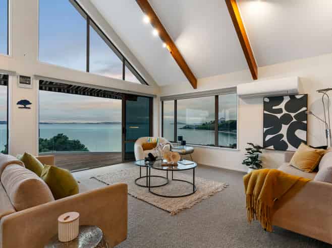 6 Sea View Terrace, Maraetai