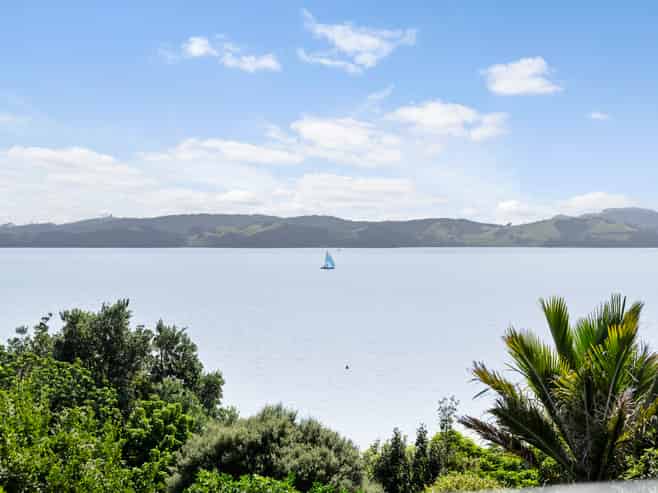 6 Sea View Terrace, Maraetai
