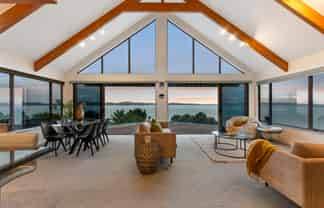 6 Sea View Terrace, Maraetai