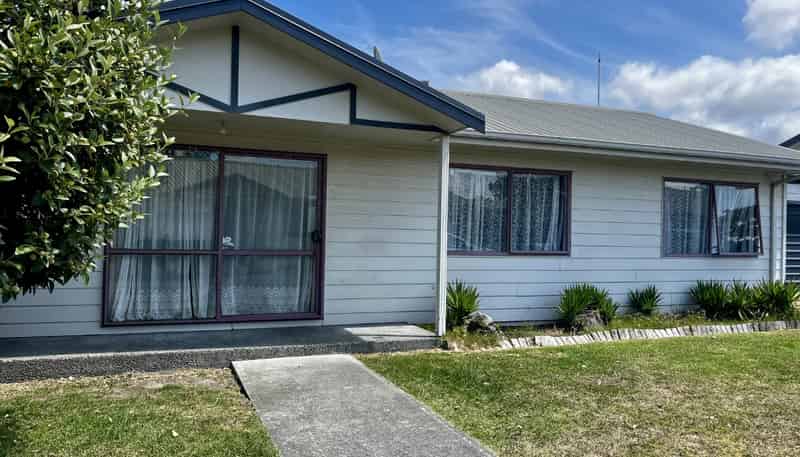 1/717 Charles Street, Raureka