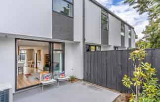 3/12 New Brighton Road, SHIRLEY