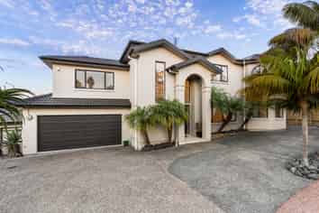 30 Scarlet Oak Drive, Schnapper Rock