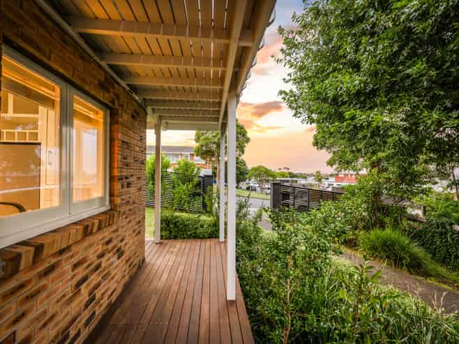 1/5 Strong Street, Saint Johns