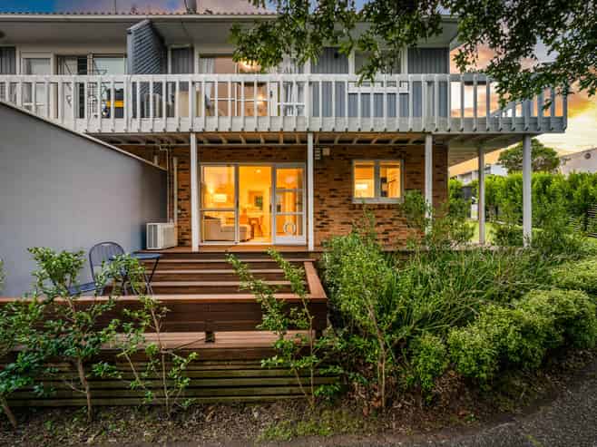 1/5 Strong Street, Saint Johns