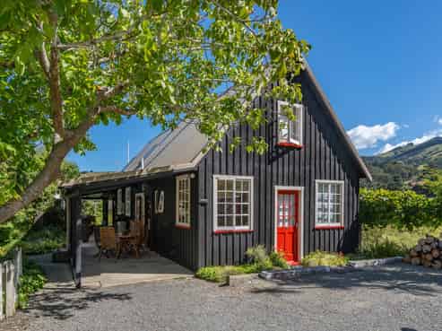 5849 Christchurch Akaroa Road, Duvauchelle