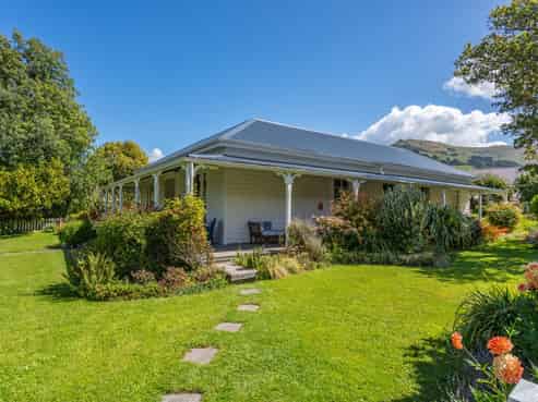 5849 Christchurch Akaroa Road, Duvauchelle