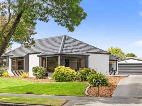 45 Karnak Crescent, Russley