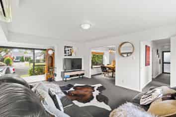 45 Karnak Crescent, Avonhead