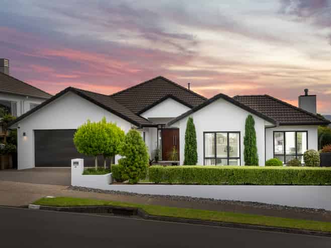 40 Rexford Heights, Pyes Pa