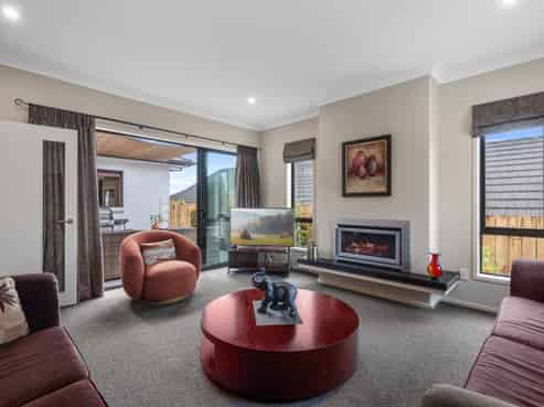 40 Rexford Heights, Pyes Pa