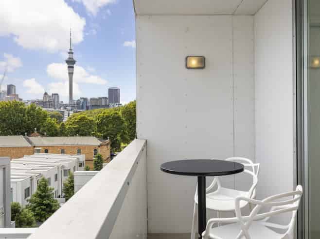 16J Fisher-Point Drive, Freemans Bay