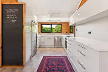 16 Day Place, Springfield