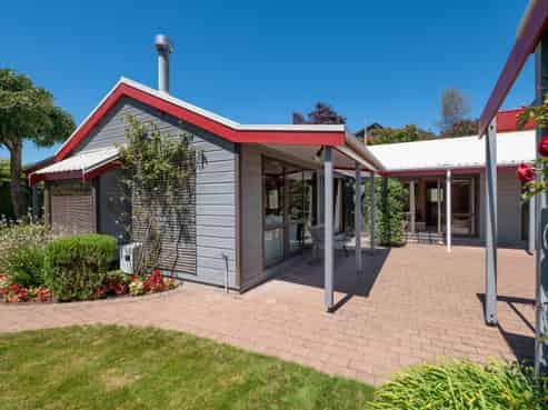 16 Day Place, Springfield