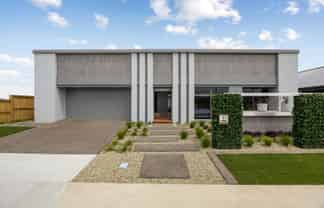 8 Sofia Way, Flagstaff