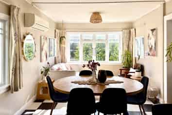 8 Arrow Street, Washington Valley