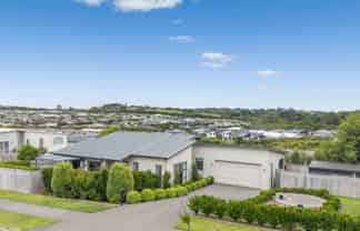 183 Ninth View Avenue, Beachlands