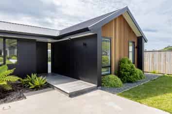 7 Ara O Ngati  Koata, Richmond