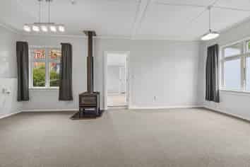 17 Constitution Street, Port Chalmers