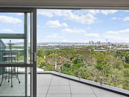 15/270 Onewa Road, Birkenhead