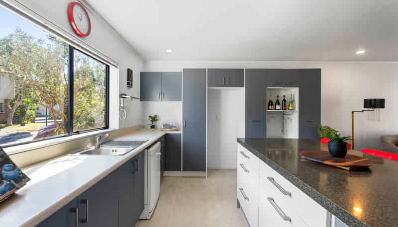 3 Elwarth Way, Ranui