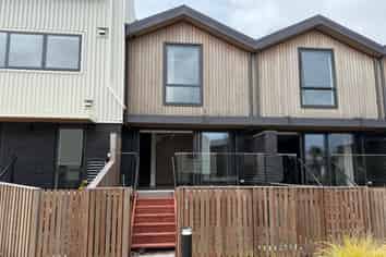 6/98 Walker Road, Point Chevalier