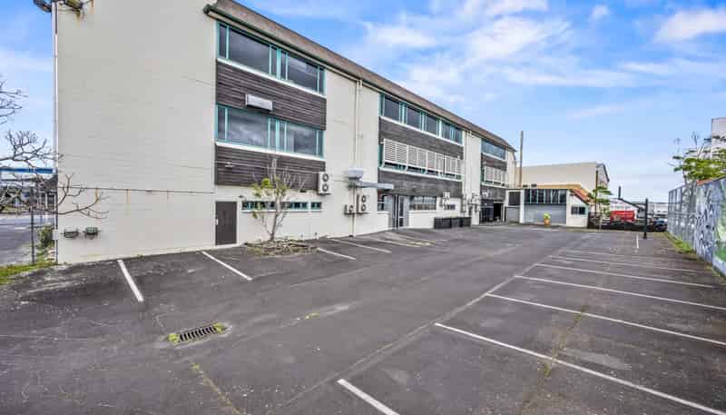 12-16 Gordon Road, Otahuhu