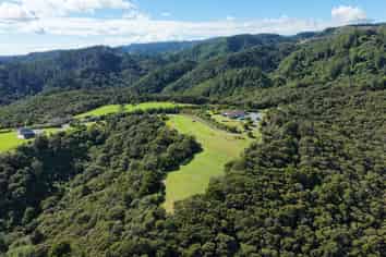 140 Millennium Way, Waipu