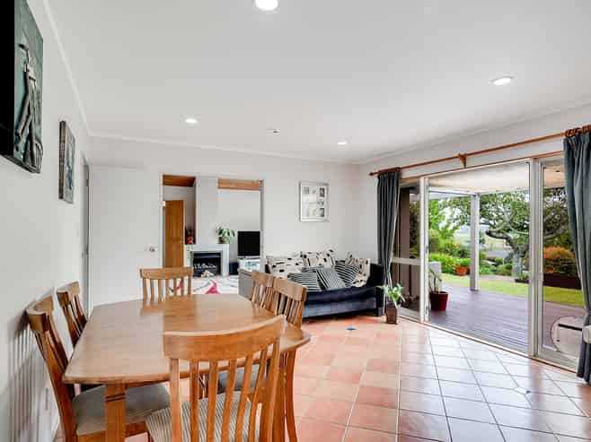 37 Greenfield Drive, Western Heights