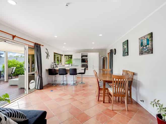 37 Greenfield Drive, Western Heights