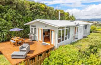 61 Mana View Road, Camborne